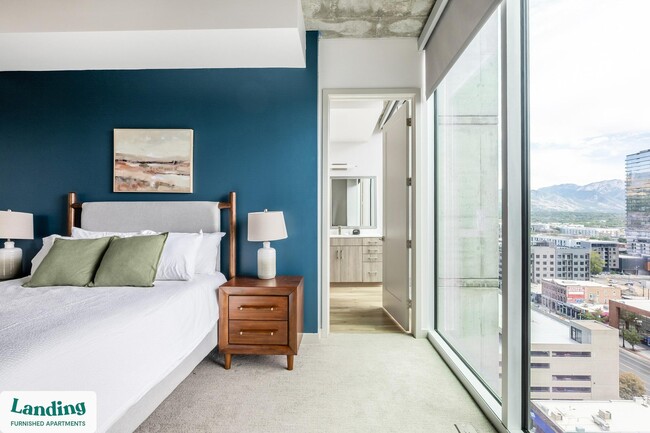 Building Photo - 151 S State St