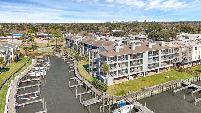 Building Photo - 4011 NASA Road 1