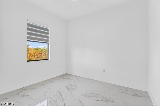 Building Photo - 4107 16th St SW