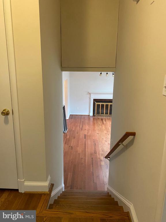 Building Photo - 3137 Creswell Dr