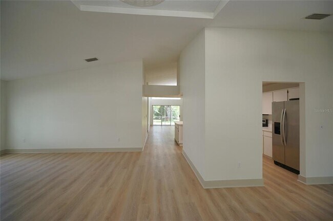 Building Photo - 1714 Staysail Dr