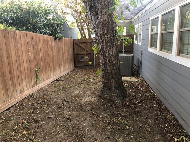 Building Photo - 4332 Calmont Ave