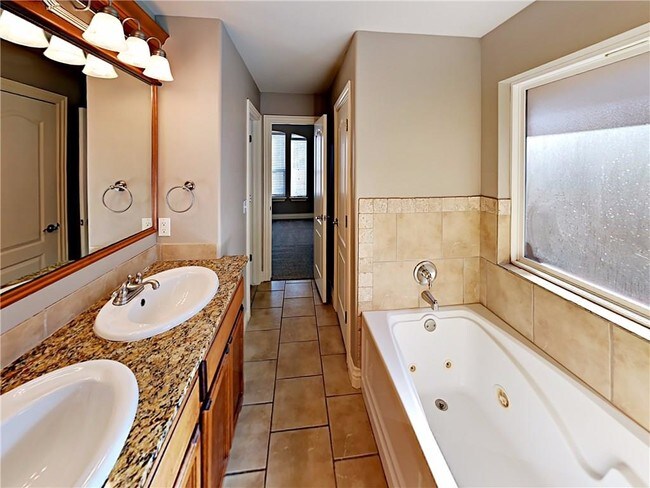 Building Photo - 13905 Teagen Ln