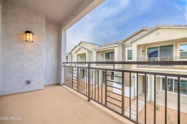 Building Photo - 8149 E Petunia Ave