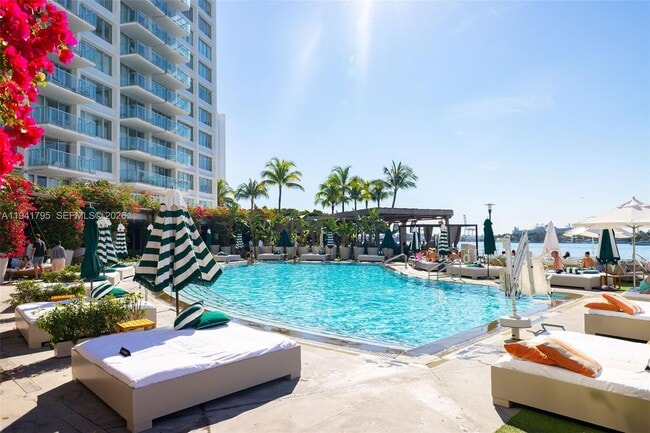 Building Photo - 1100 West Ave