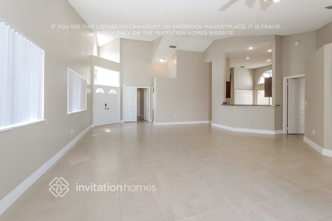 Building Photo - 8543 Dynasty Dr