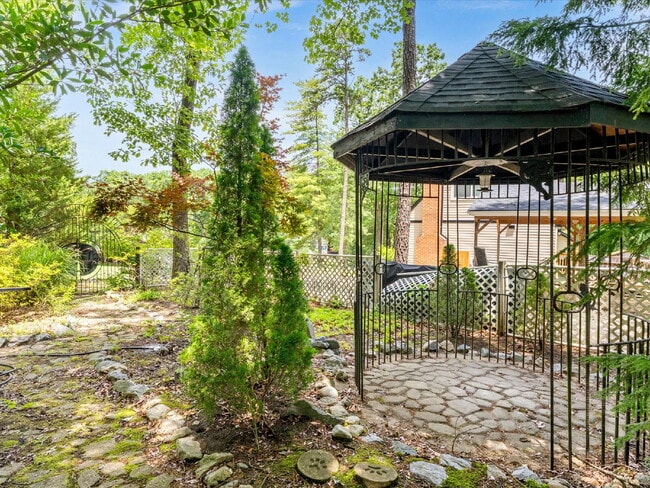 Building Photo - 3513 Castlebury Dr