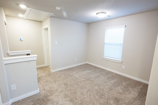 Building Photo - 17549 Rosette Grass Dr