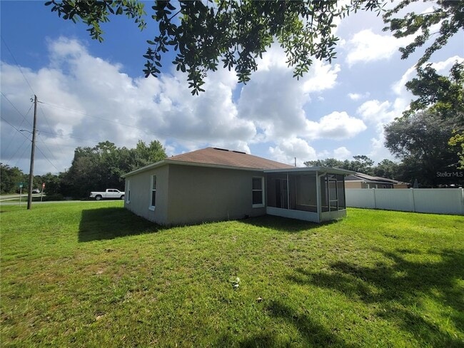 Building Photo - 723 Bobolink Ct