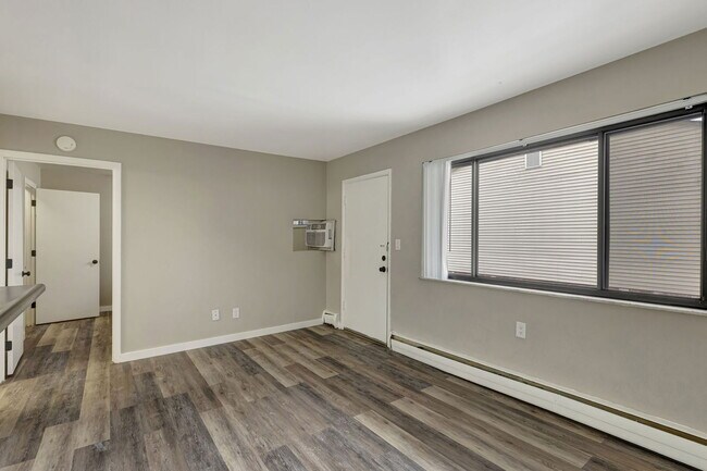 Building Photo - 2843 Cypress Way