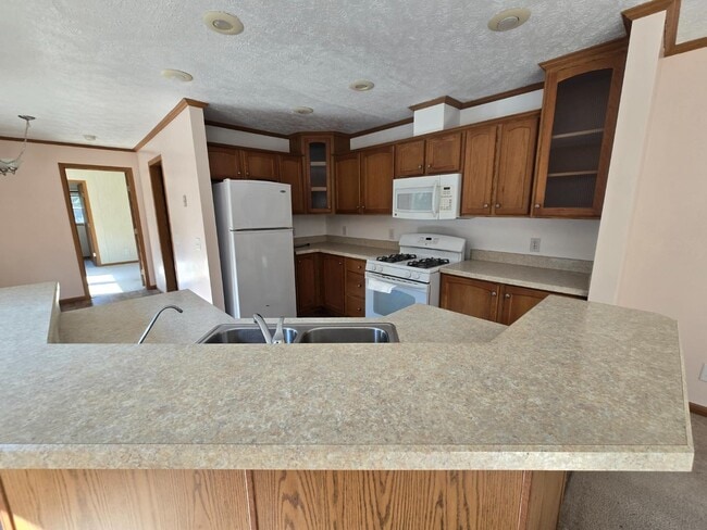 Building Photo - 620 Sinclair Ln