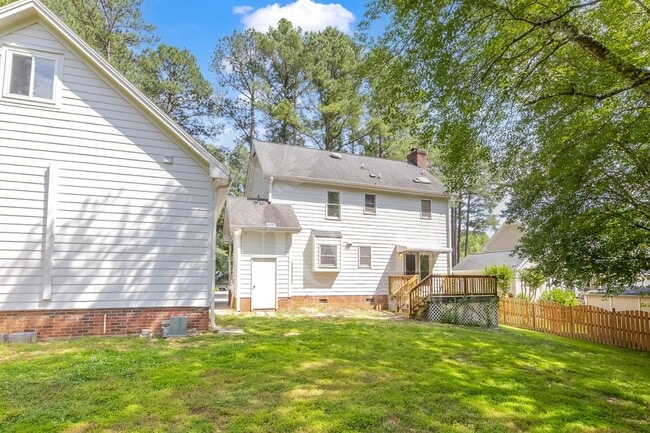 Building Photo - 623 Elmwood Ct
