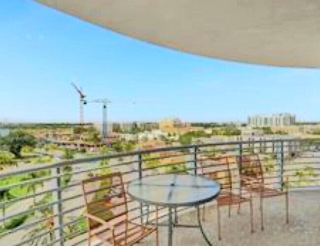 Building Photo - 1830 Radius Dr