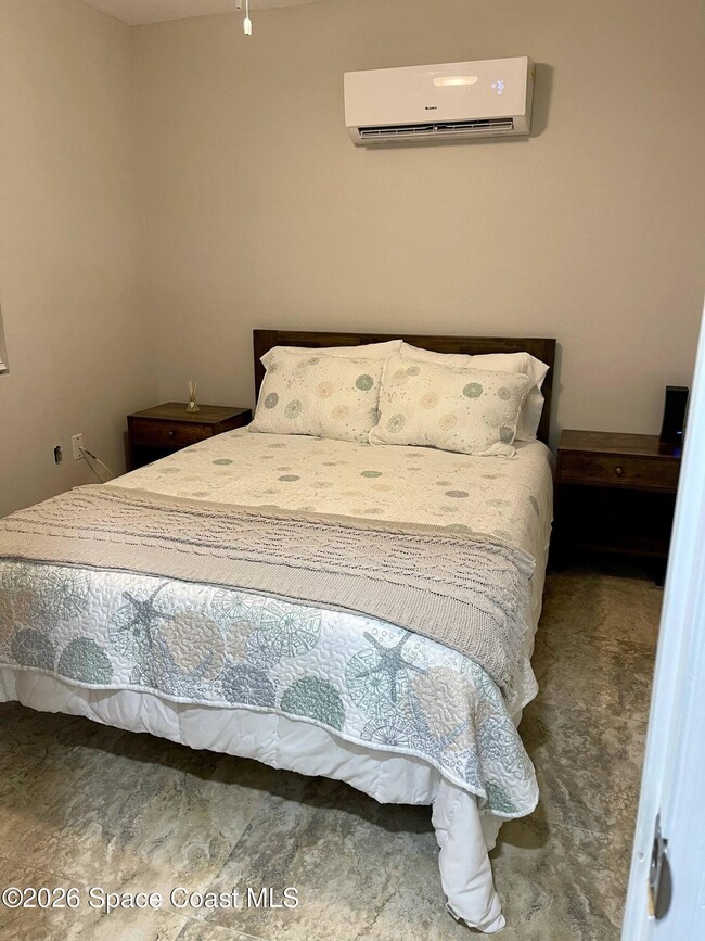 Building Photo - 365 N Orlando Ave