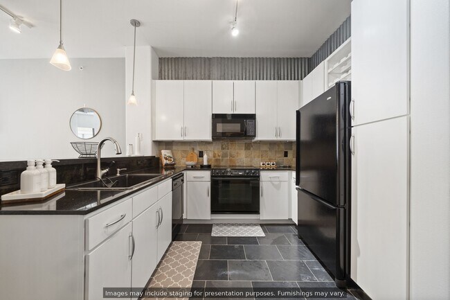 Building Photo - 1901 Post Oak Blvd