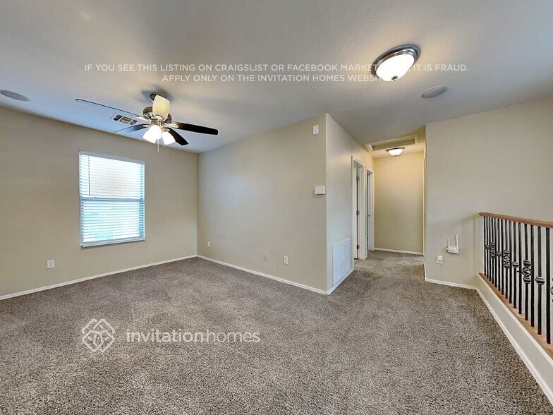 Building Photo - 11166 W McKinley St