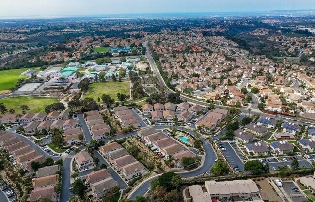 Building Photo - 1138 De Leon Dr