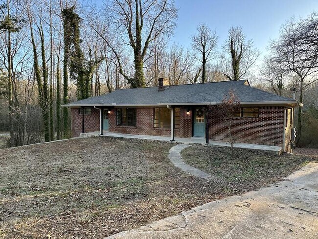 Building Photo - 741 Barron Dr
