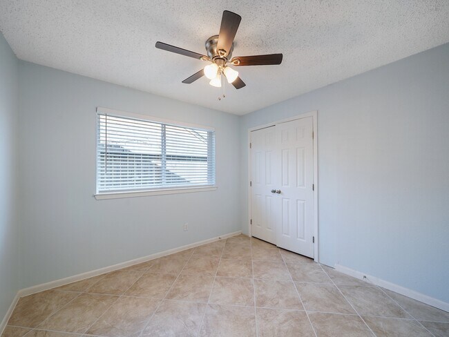 Building Photo - 9534 Cannock Chase Dr