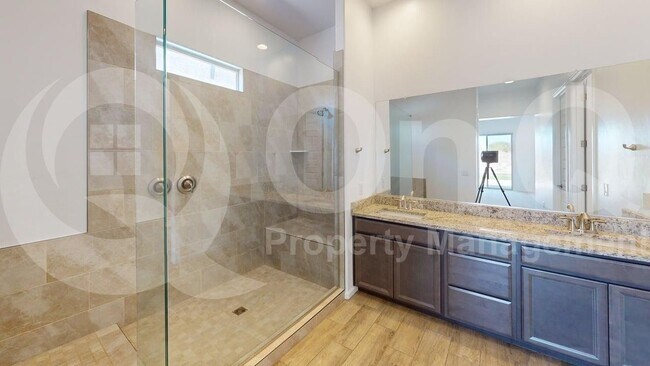Building Photo - 7924 S Desert Indigo Dr