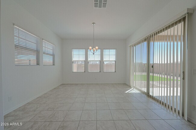 Building Photo - 7671 W Smoketree Dr