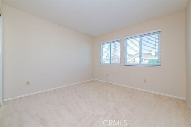 Building Photo - 8 Bayview