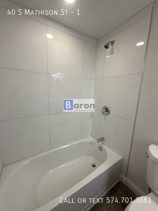 Building Photo - 40 S Mathison St