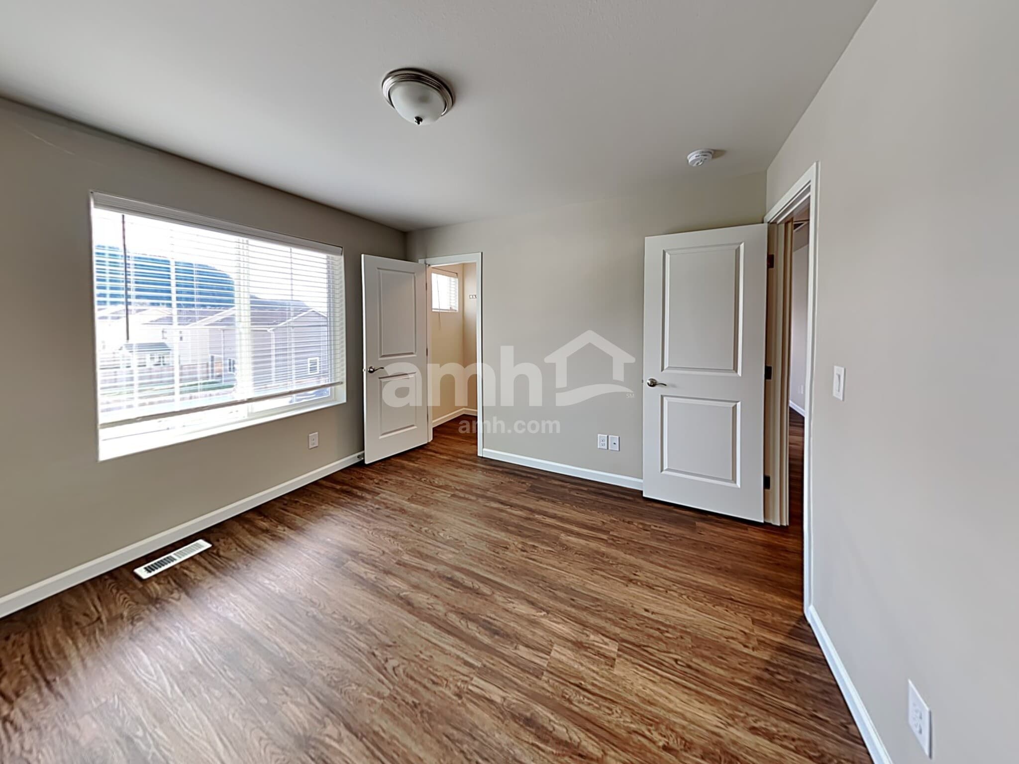 Building Photo - 1055 Riggs Dr E