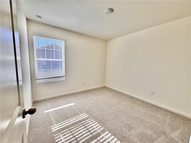 Building Photo - 323 Winton Wy