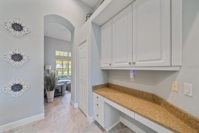 Building Photo - 8015 Spring Marsh Dr