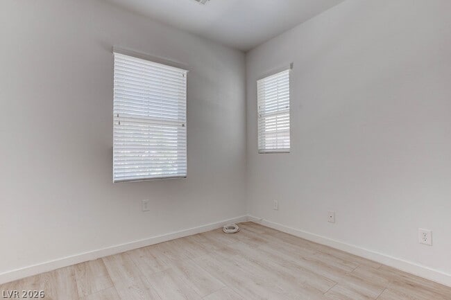 Building Photo - 2049 Rockburne St