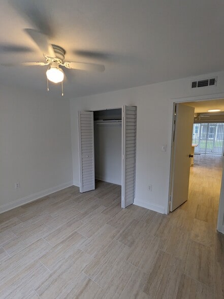 Building Photo - 359 S McMullen Booth Rd