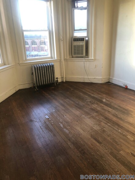 Building Photo - 1179 Boylston St
