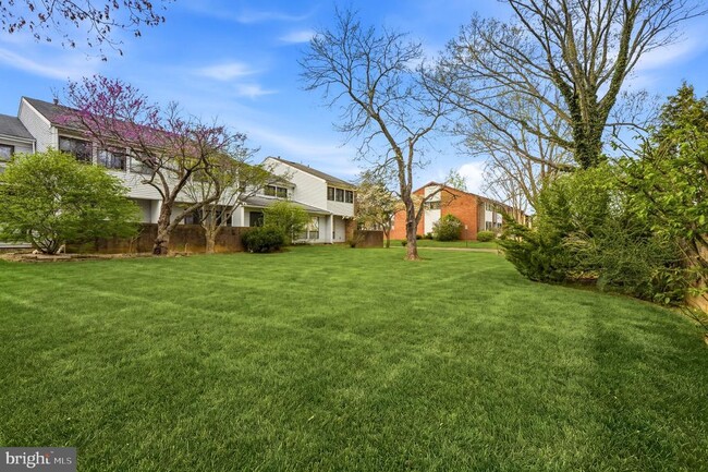 Building Photo - 7 Dennison Dr