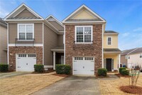 Building Photo - 2518 Capella Cir SW