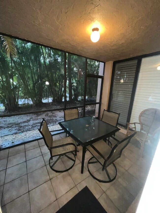 Patio - 600 Egret Cir