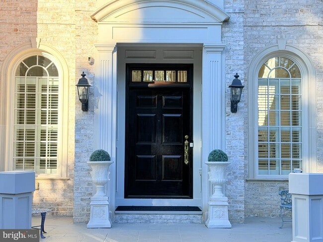 Building Photo - 1289 Ballantrae Farm Dr