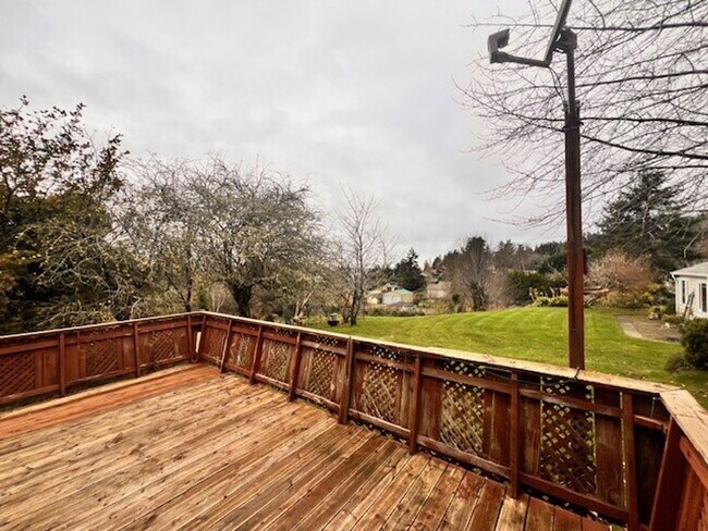 Building Photo - 2167