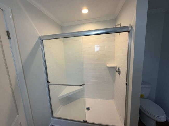 Building Photo - 388 Sunshine Dr