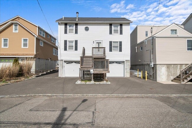 Primary Photo - 852 S Walnut St