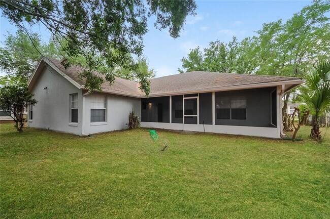 Building Photo - 305 Killington Way