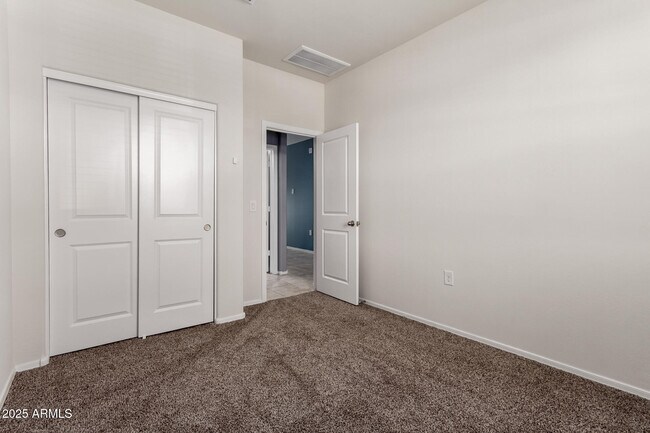 Building Photo - 1925 W Pima Ave