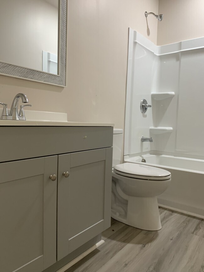 Building Photo - 1020 Concord Ave