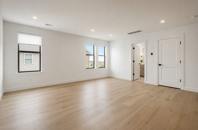 Building Photo - 5519 Bowquiver Ln