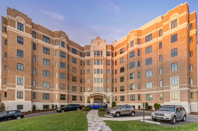 Building Photo - Birchwood at Rodney Court 62+ Community