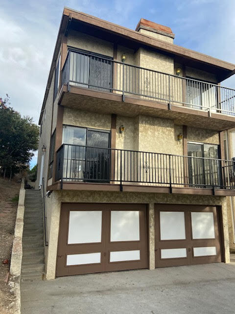 Building Photo - 711 W 35th St