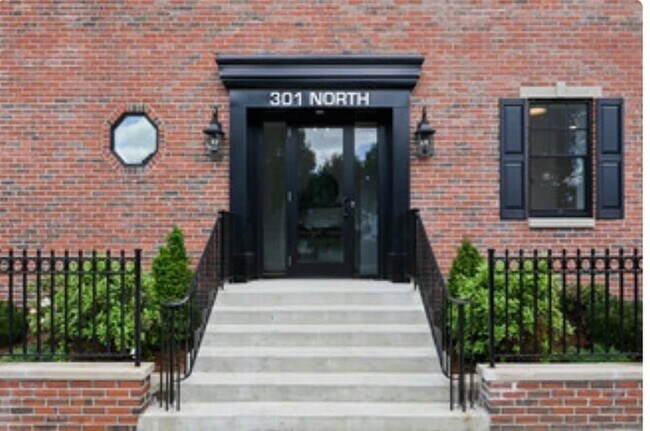 Primary Photo - 301 North St