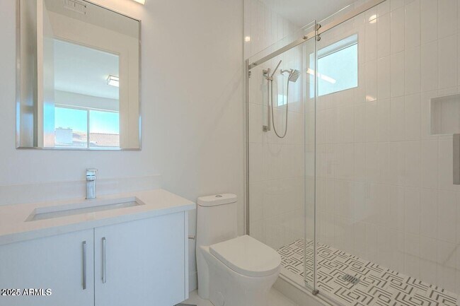 Building Photo - 2130 E Turney Ave