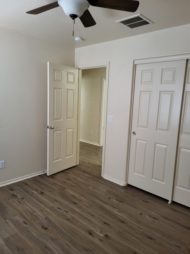 Building Photo - 661 Belmont Way