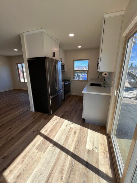 Kitchen - 1104 N 1st St